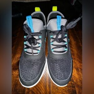UEC Vionic Woman’s Helena Black and Blue Sneakers Sz 8.5